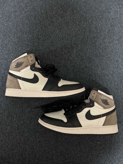 Nike GS Air Jordan 1 High OG "Sail/Dark Mocha/Black"