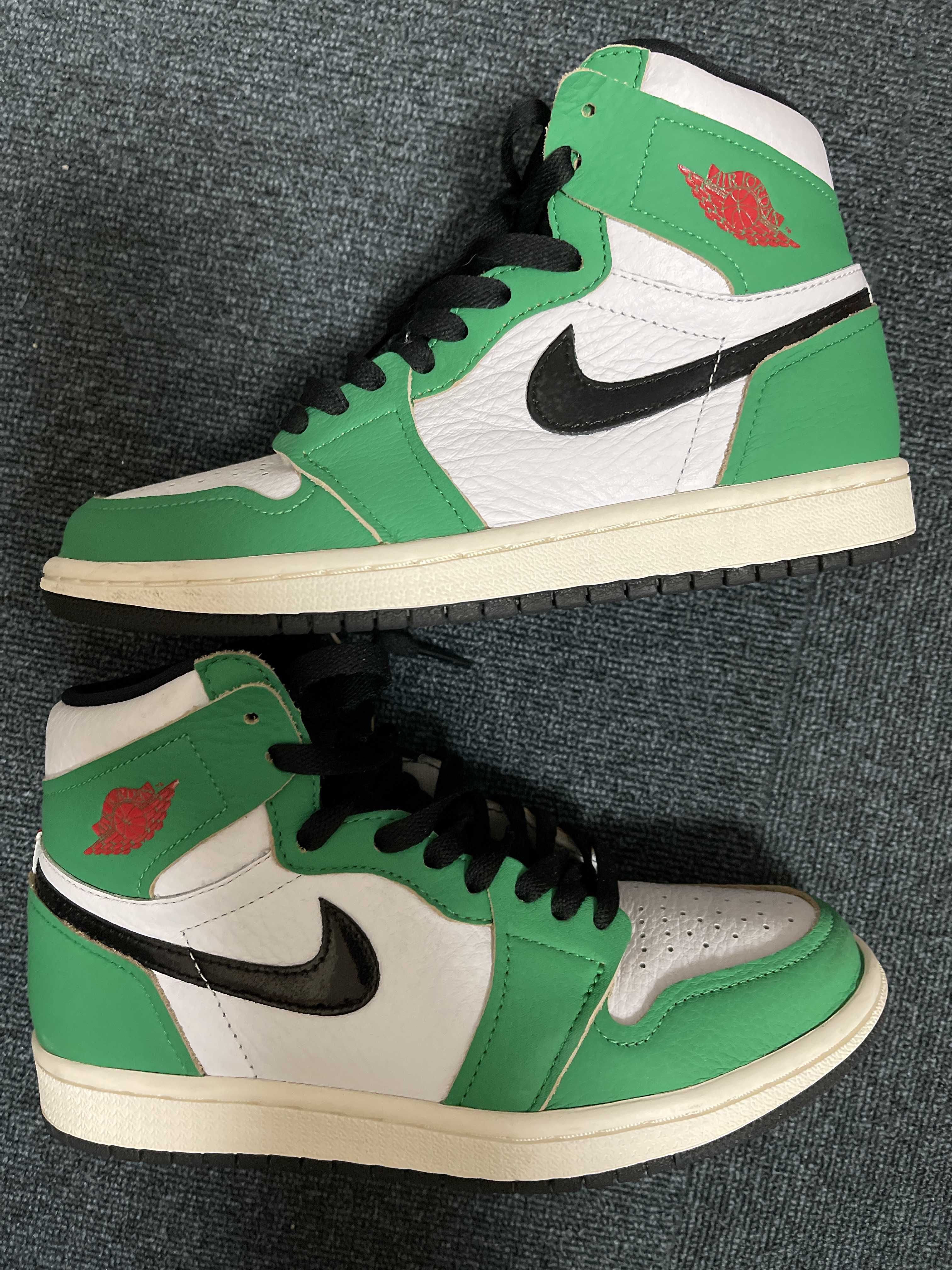 Nike Women's Air Jordan 1 High OG "Lucky Green/White-Sail-Black"   