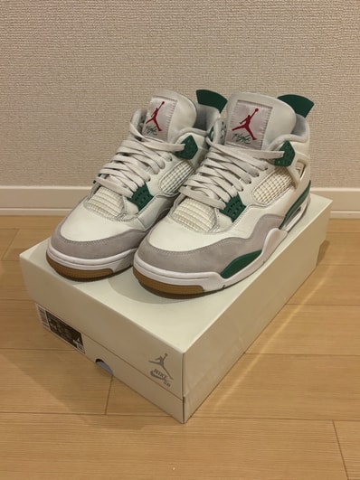 Nike SB × Air Jordan 4 Retro SP "Pine Green"