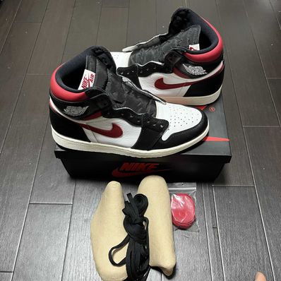 Nike Air Jordan 1 Retro High "Black/White/Sail/Gym Red"