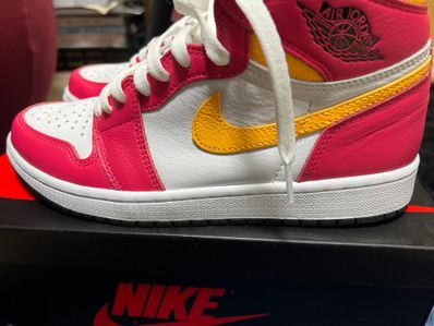 Nike Air Jordan 1 High OG "Light Fusion Red"