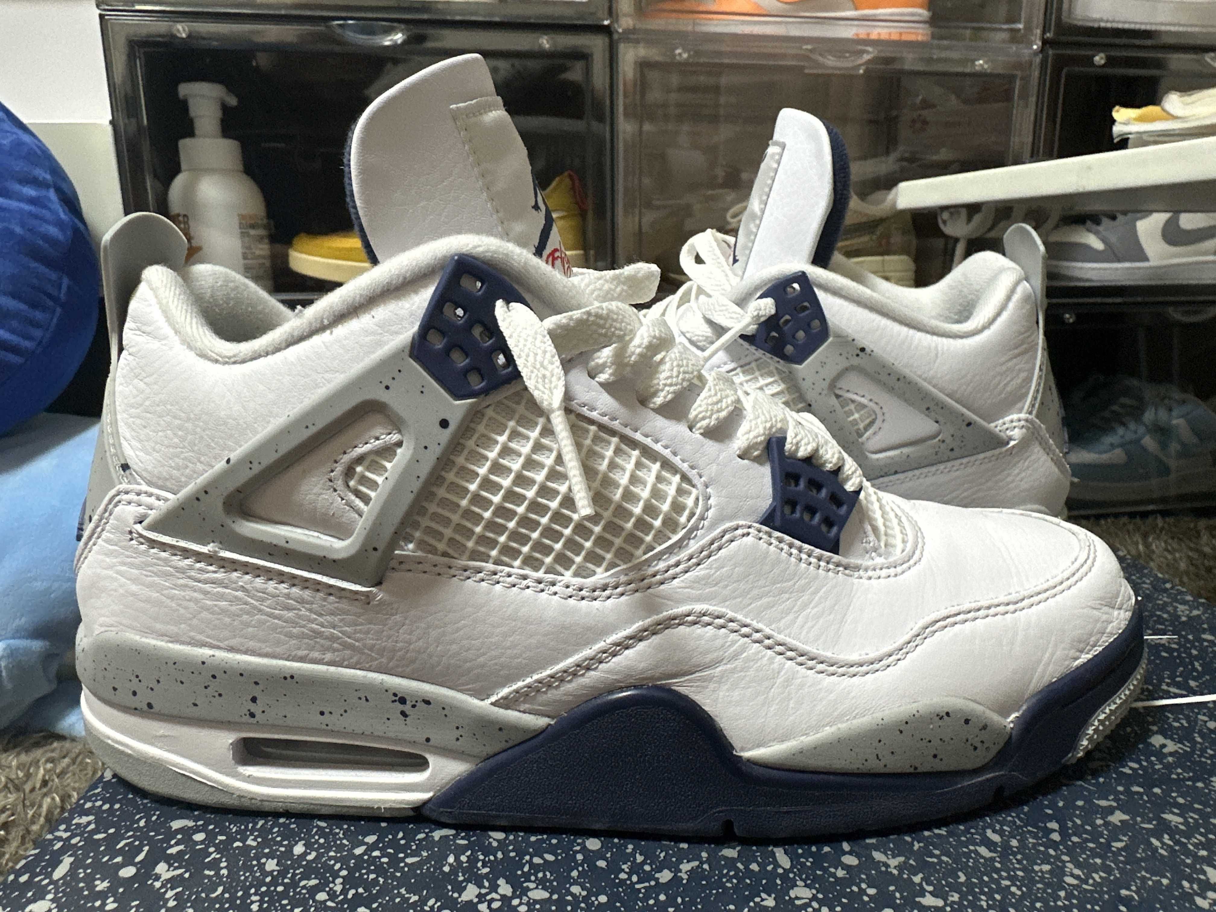 Nike Air Jordan 4 "Midnight Navy"
