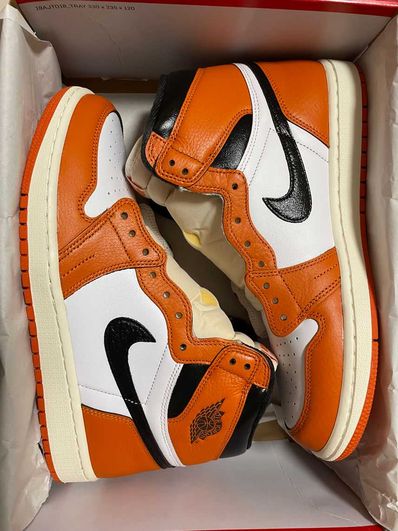 Nike Women's Air Jordan 1 High OG "Starfish"