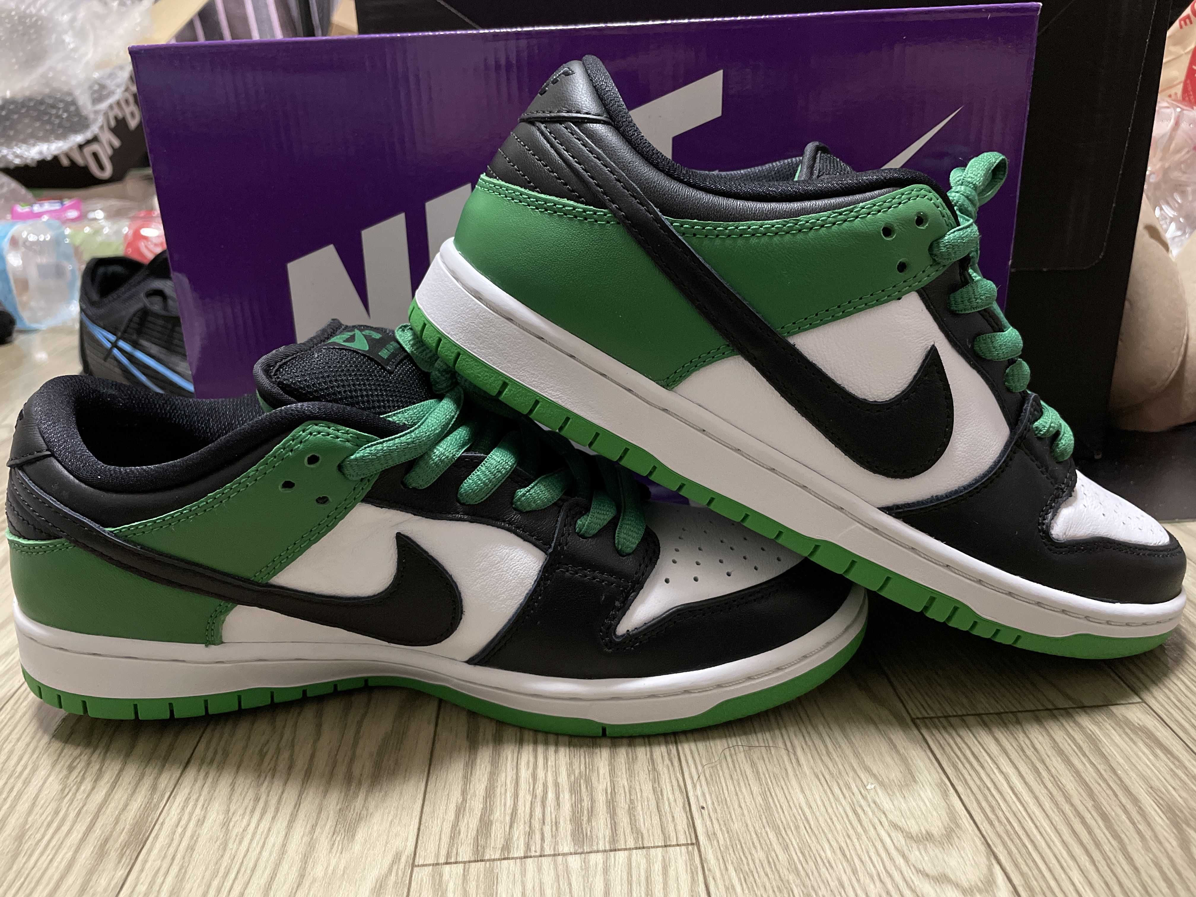 Nike SB Dunk Low Pro "Black and Classic Green"