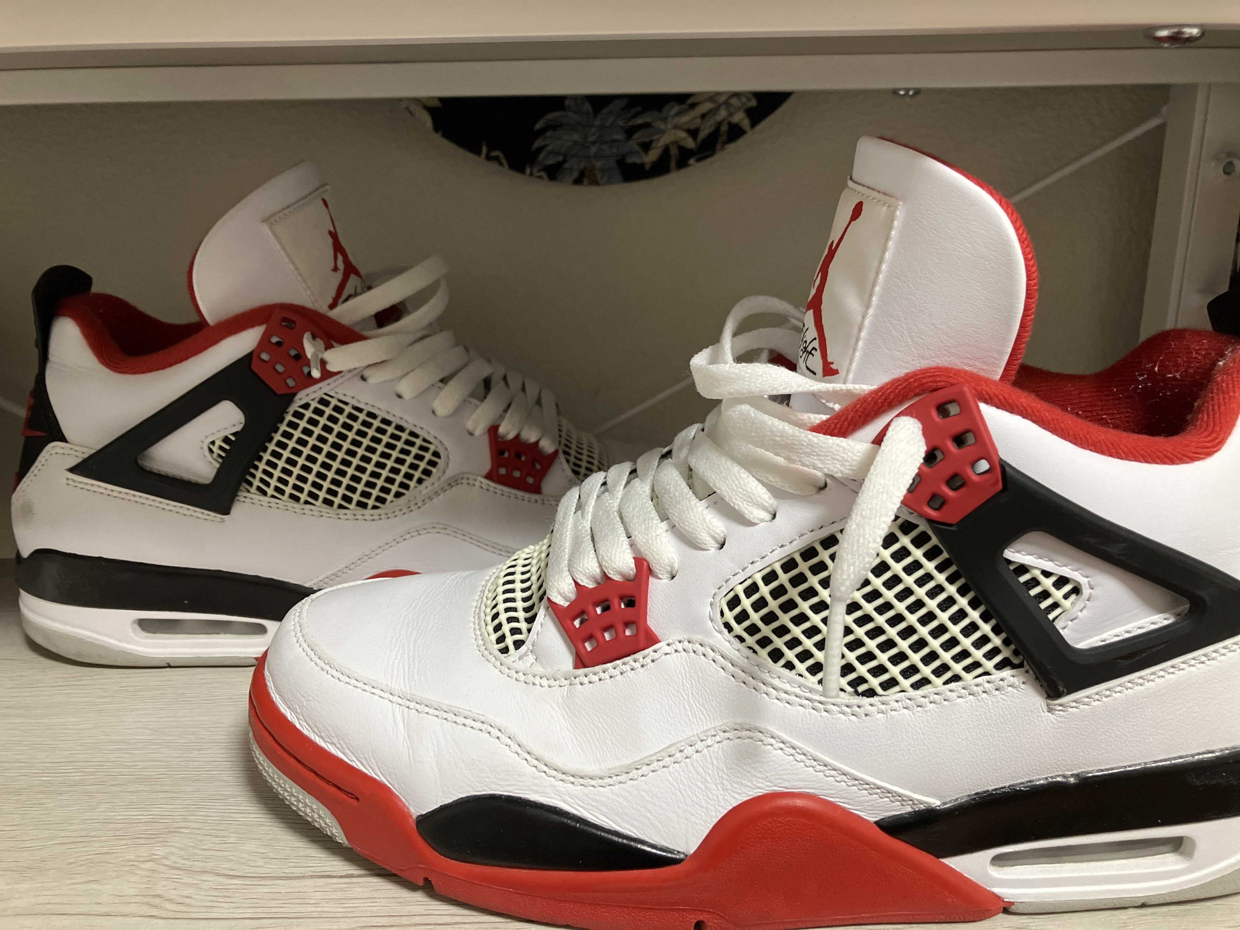 Nike Air Jordan 4 Retro OG "Fire Red" (2020)