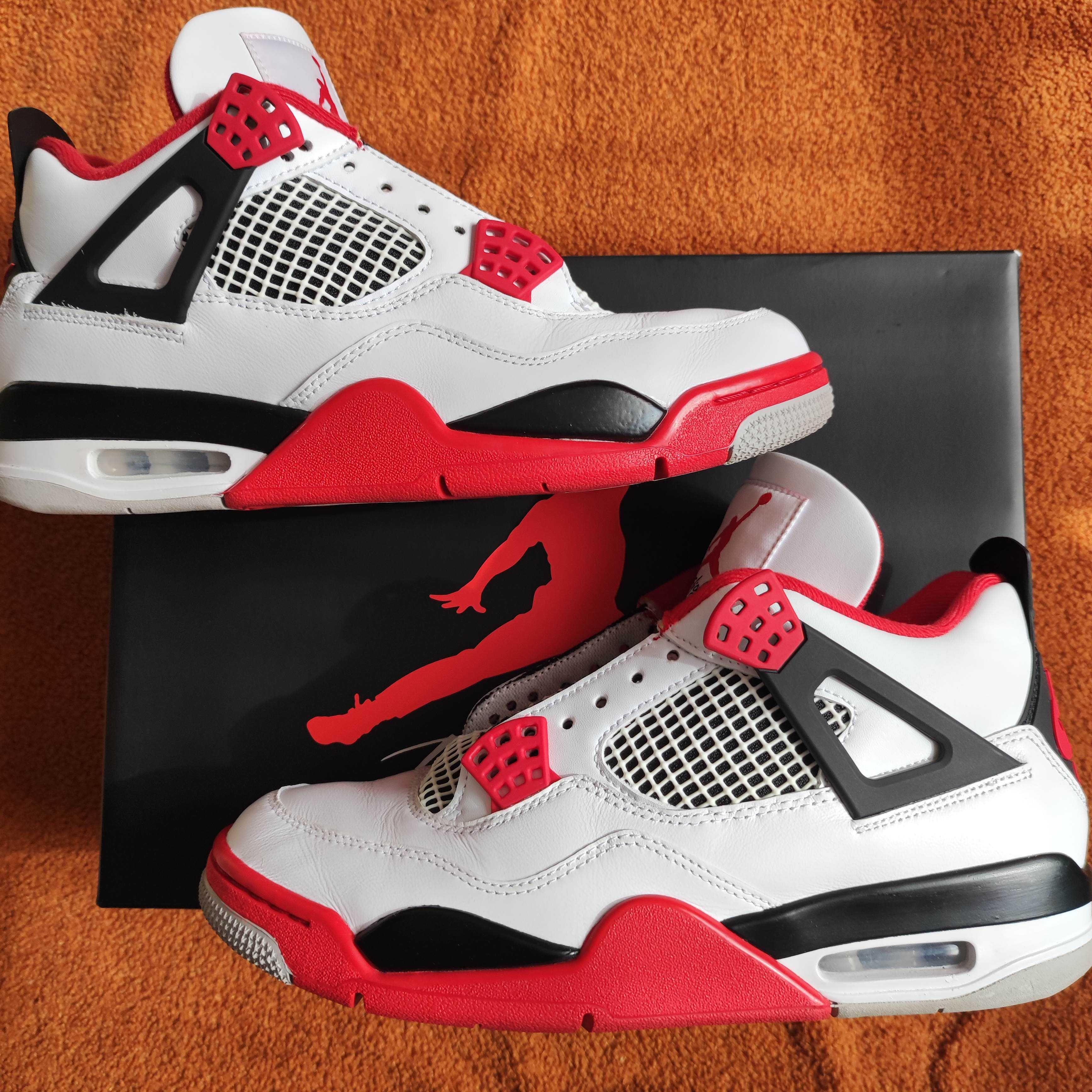 Nike Air Jordan 4 Retro OG "Fire Red" (2020)