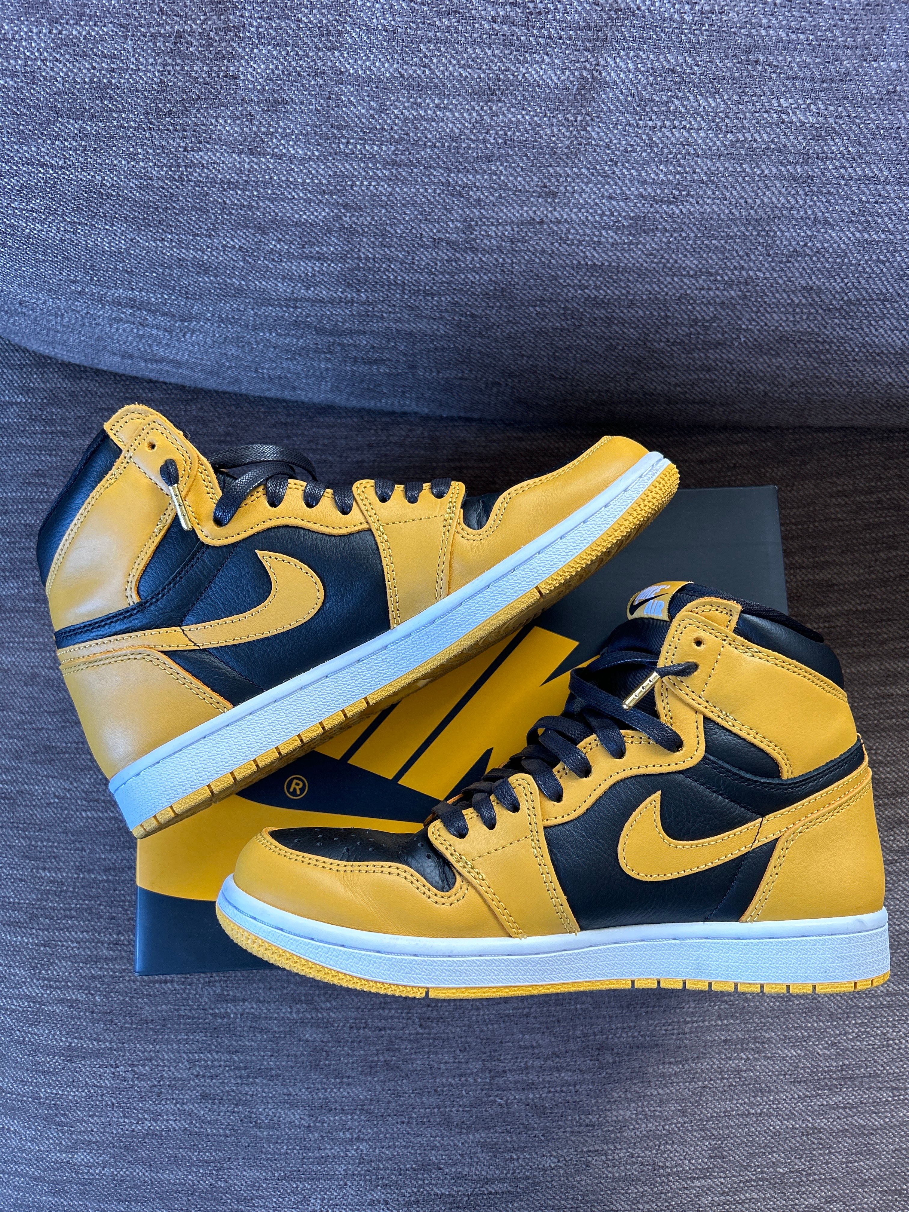 Nike Air Jordan 1 High OG "Pollen" 