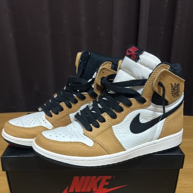 Nike Air Jordan 1 RETRO High "Rookie of The Year"