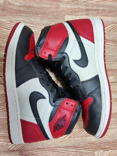 Nike Air Jordan 1 Retro High OG "Bred Toe"