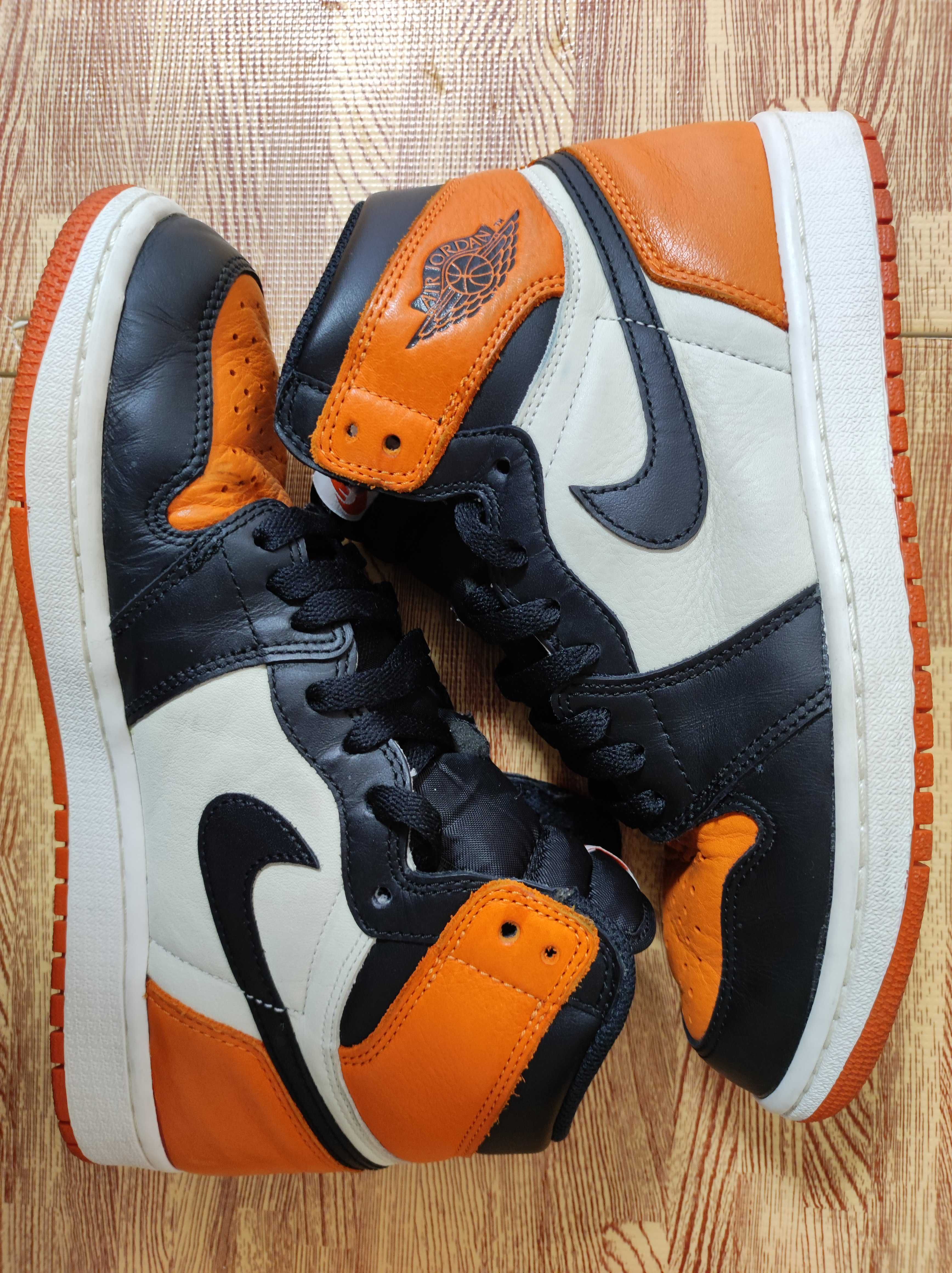 Nike Air Jordan 1 Retro High OG "Shattered Backboard"