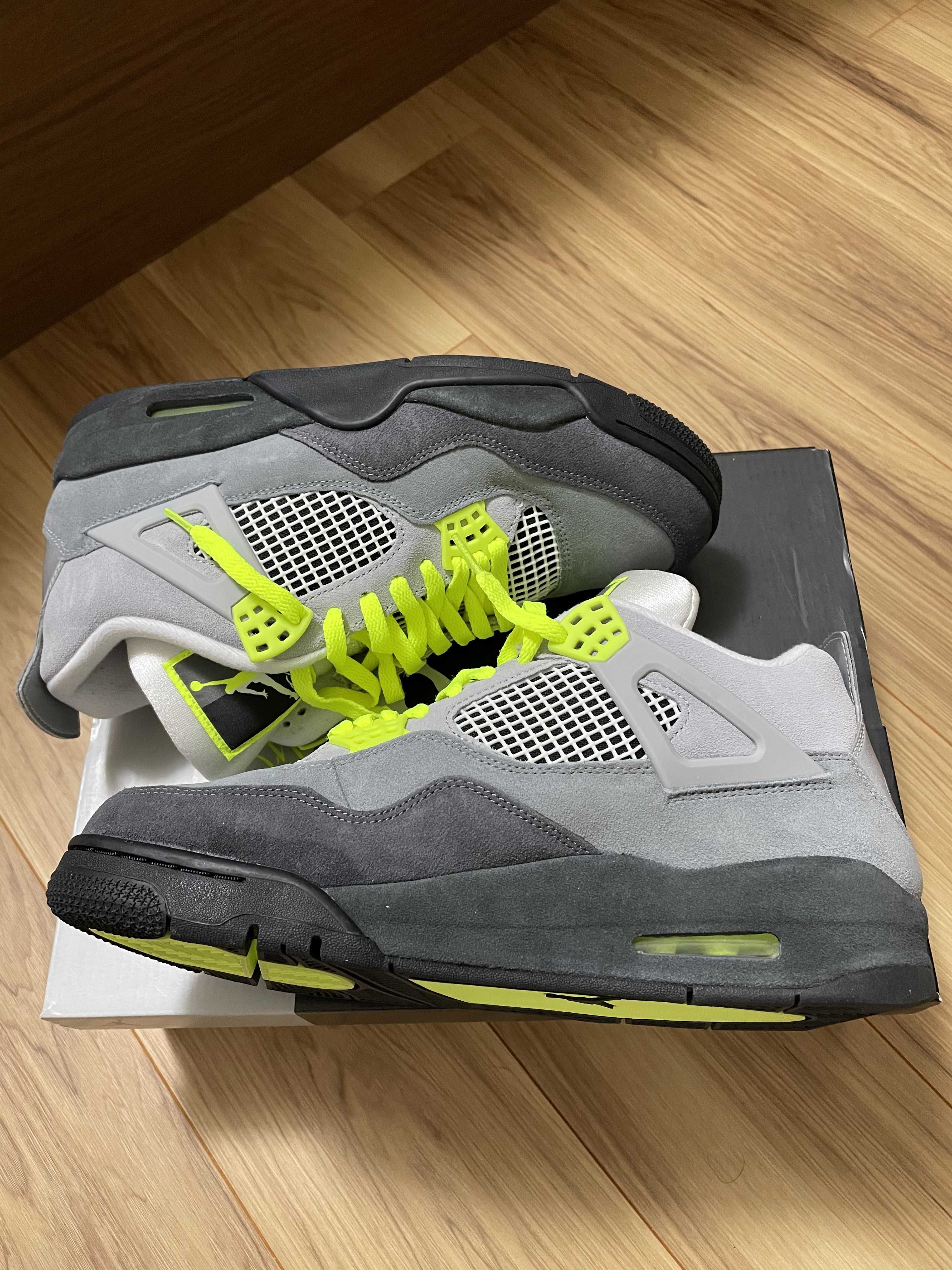 NIKE AIR JORDAN 4 RETRO LE "NEON"