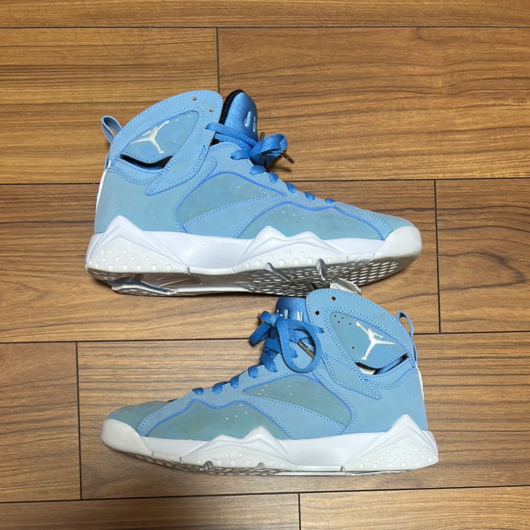 Nike Air Jordan 7 Retro "PANTONE"