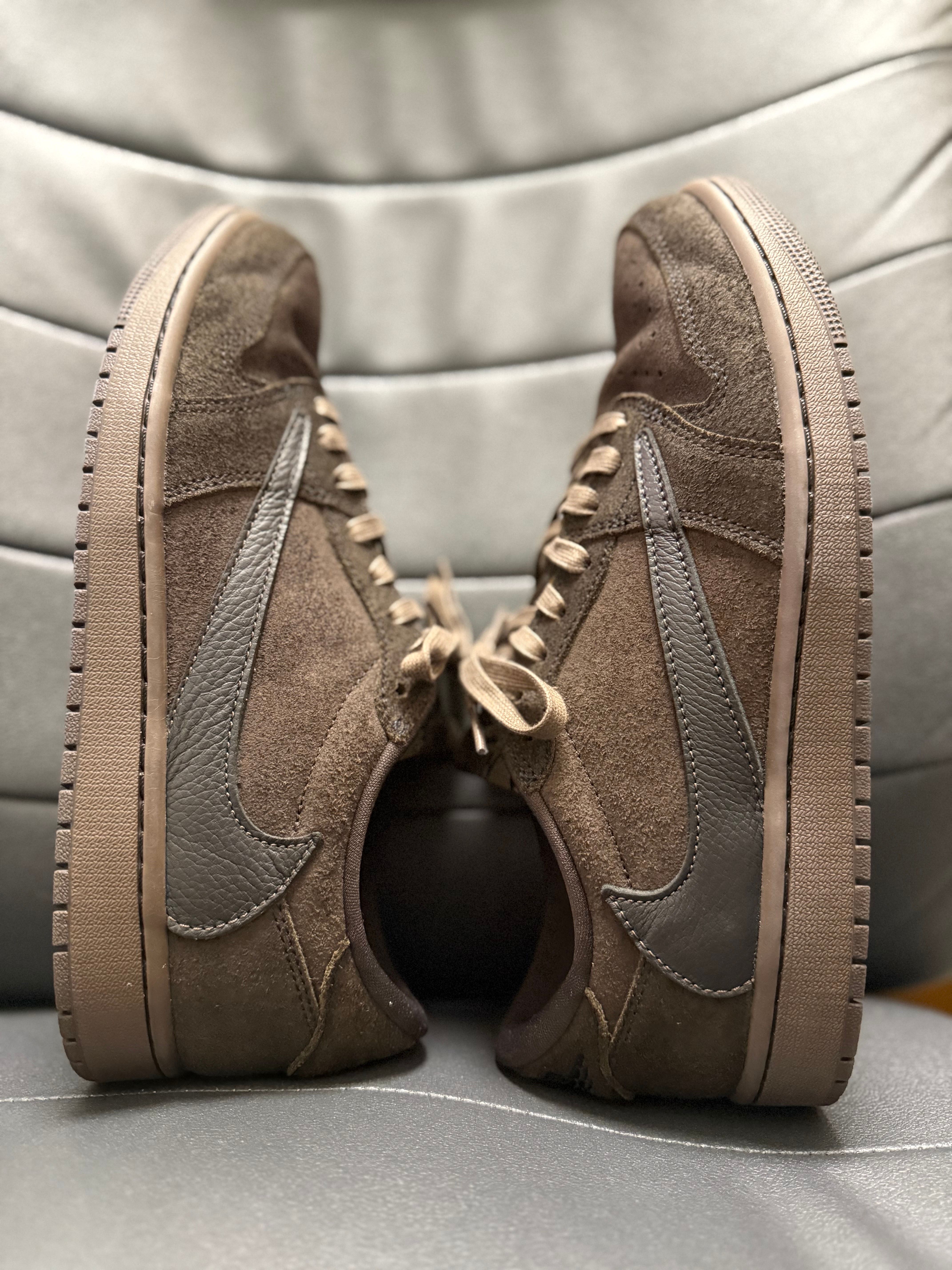 Travis Scott × Nike Air Jordan 1 Low OG SP "Velvet Brown and Dark Mocha"