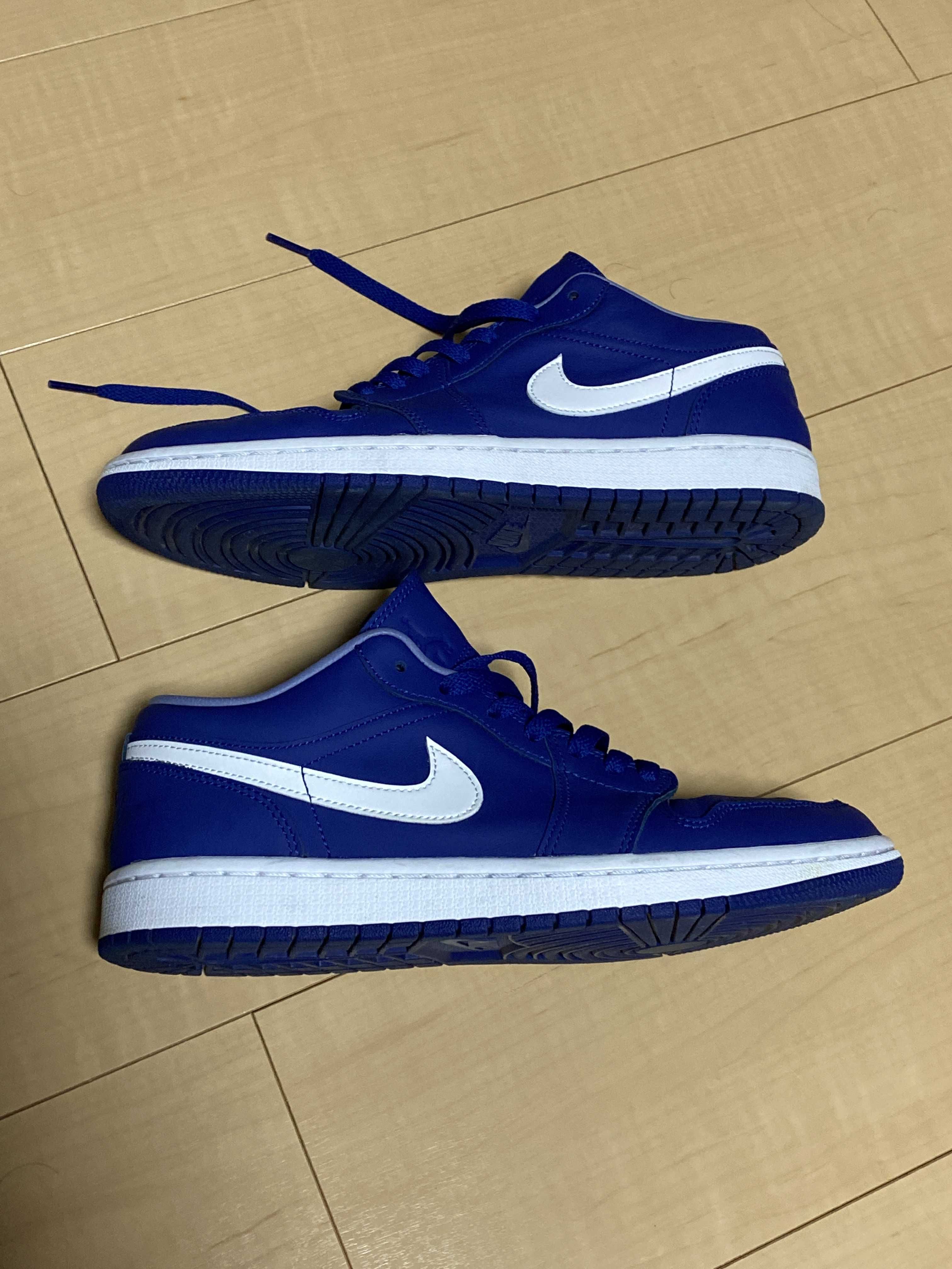 NIKE Women's AIR JORDAN 1 LOW SE "DEEP ROYAL BLUE"
