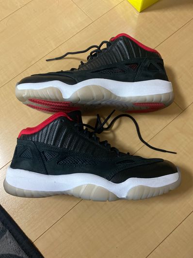 Air Jordan 11 Low IE "Bred"
