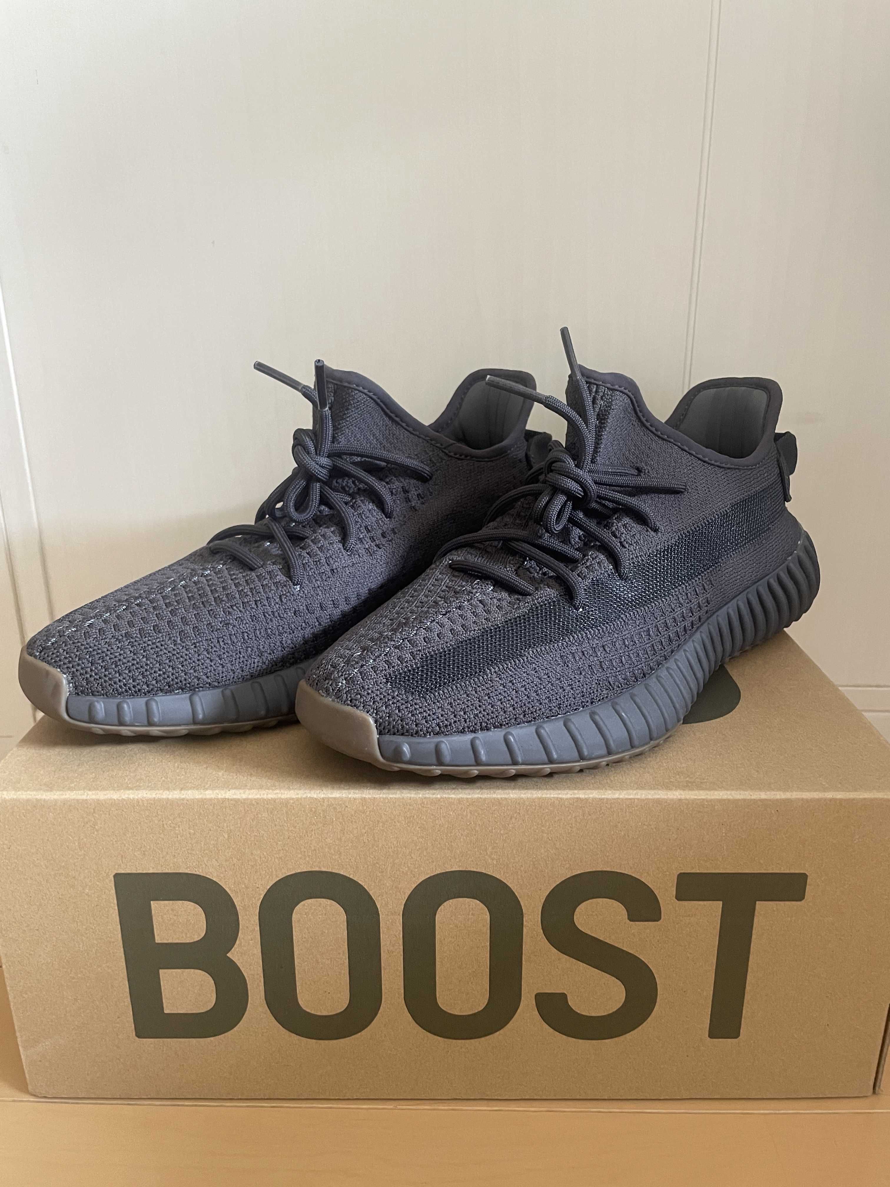 adidas YEEZY Boost 350 V2 "Cinder"