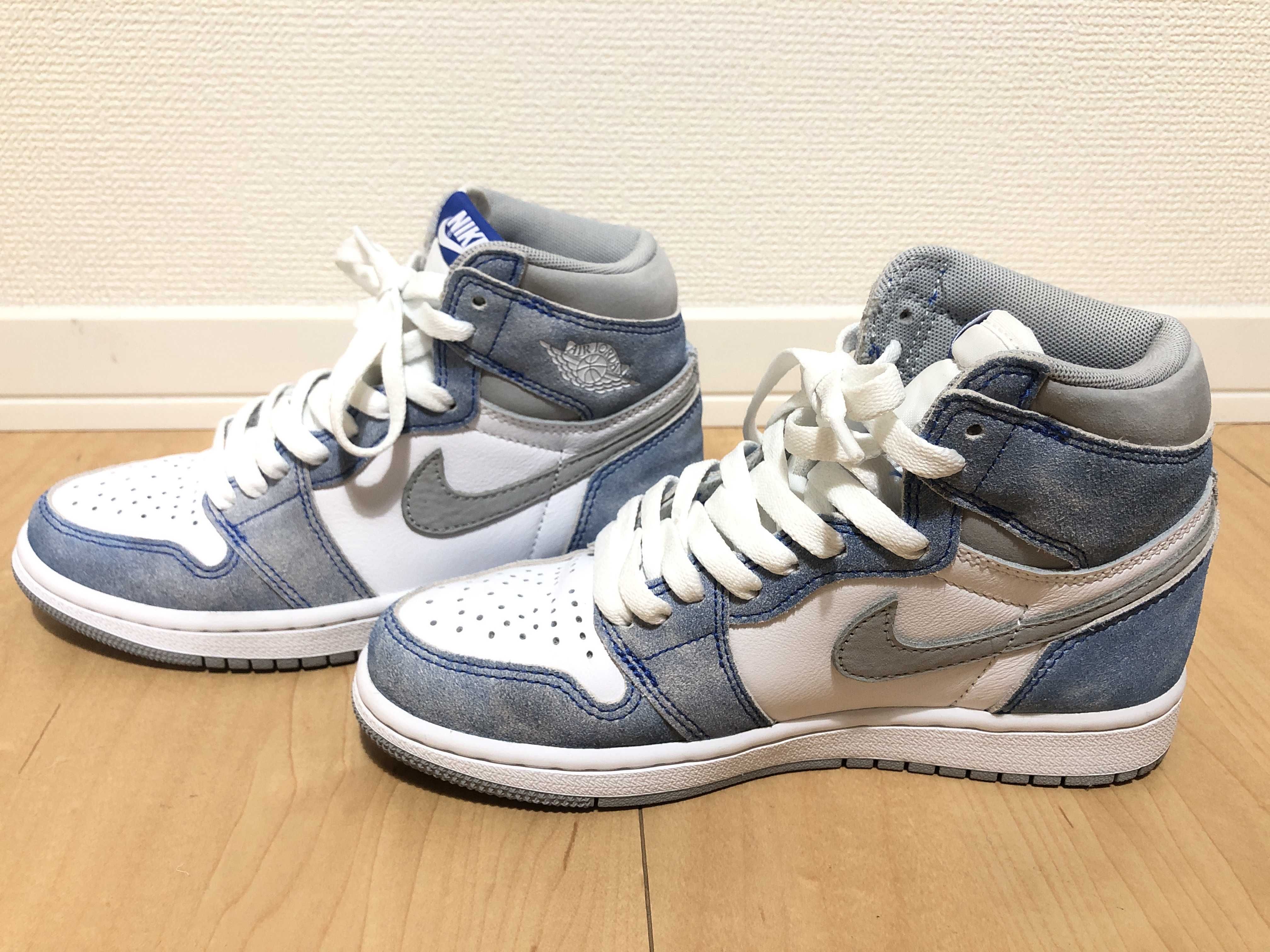 Nike Air Jordan 1 High OG "Hyper Royal"