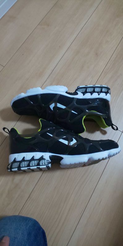 Stussy x Nike Air Zoom Kukini "Black/White/Bright Cactus"