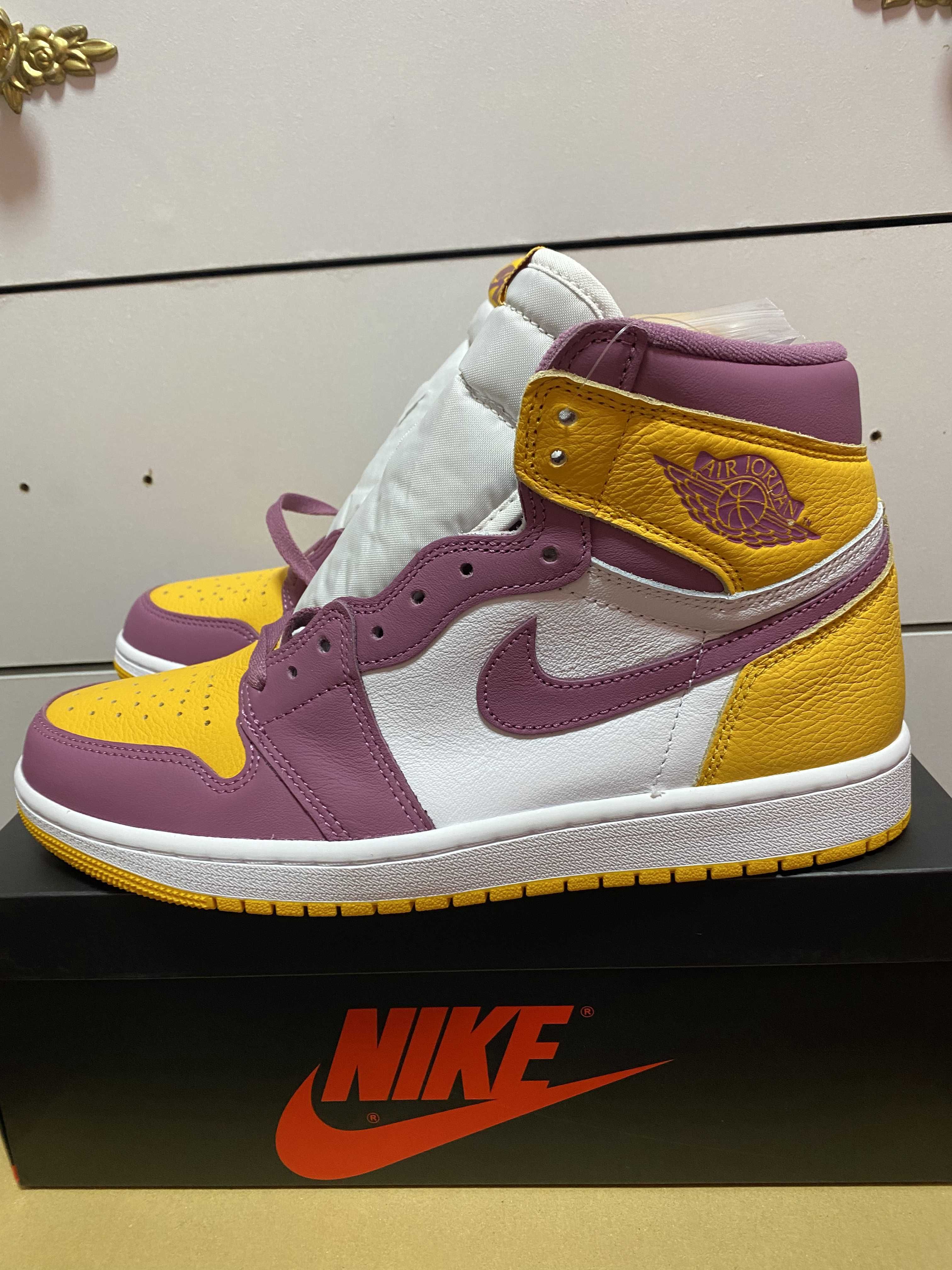 Nike Air Jordan 1 High OG "Brotherhood"