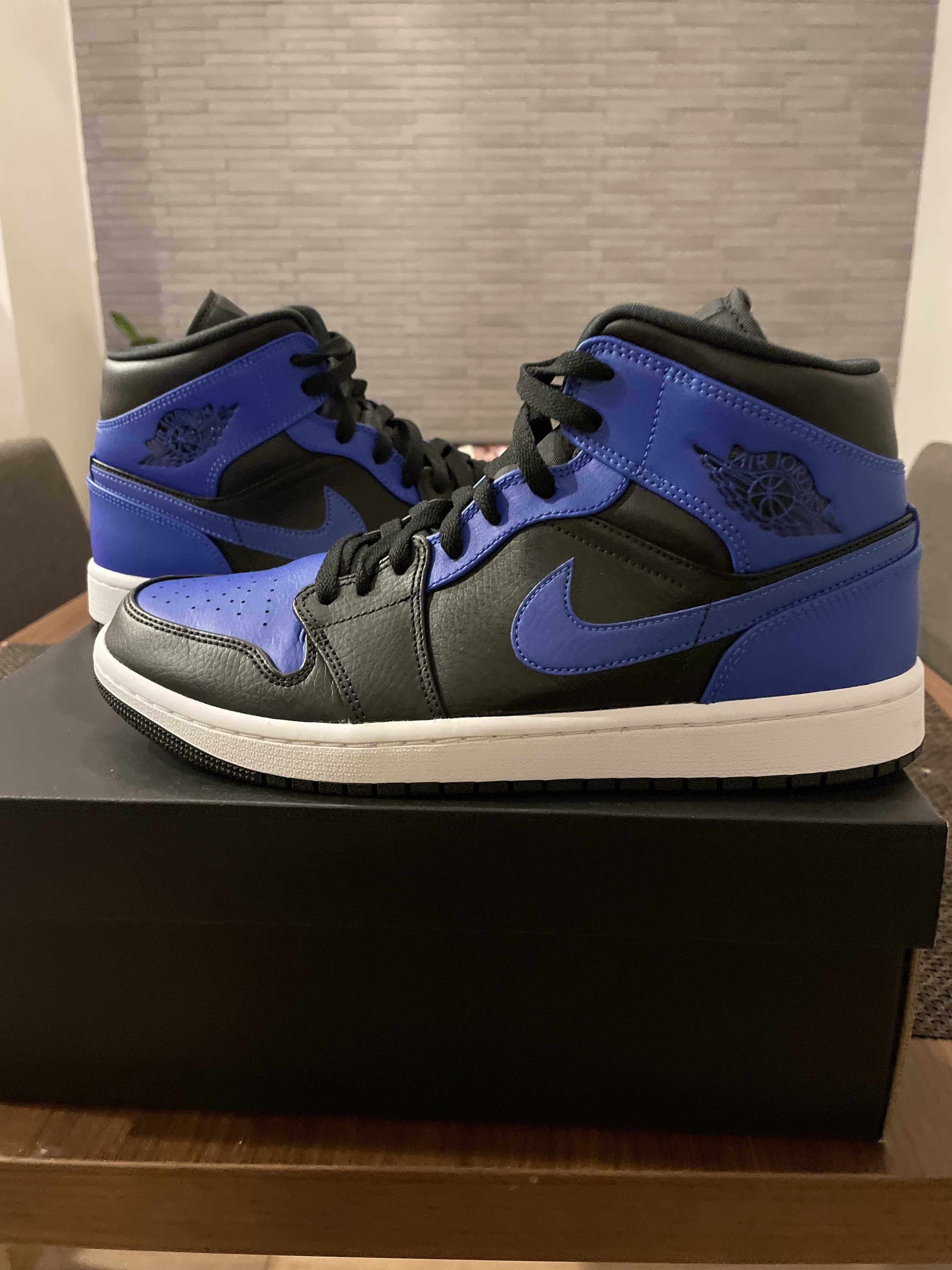 Nike Air Jordan 1 Mid "Hyper Royal"
