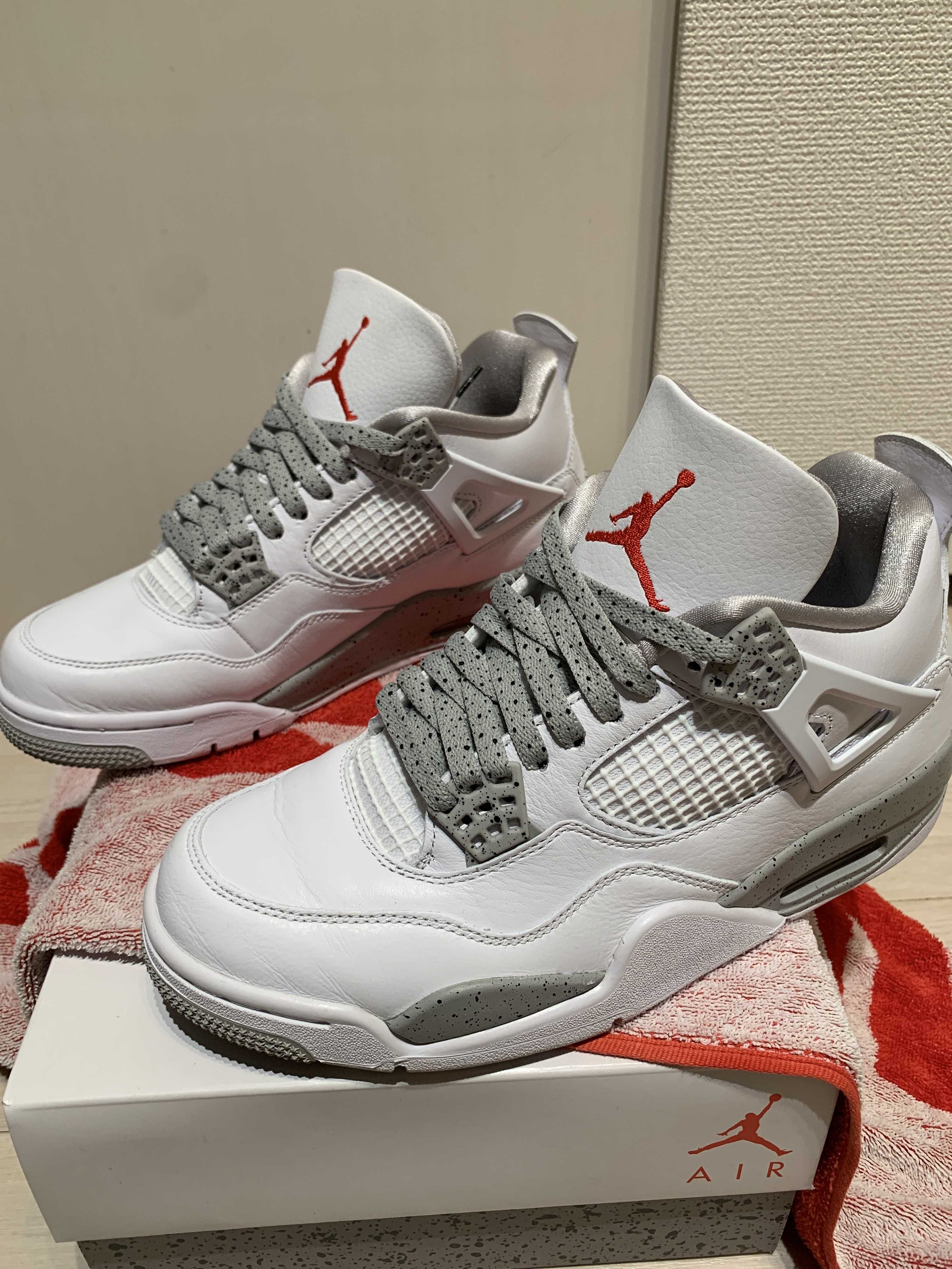 Nike Air Jordan 4 "Tech White"  