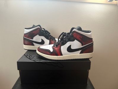 Nike Air Jordan 1 Mid "Wear Away"