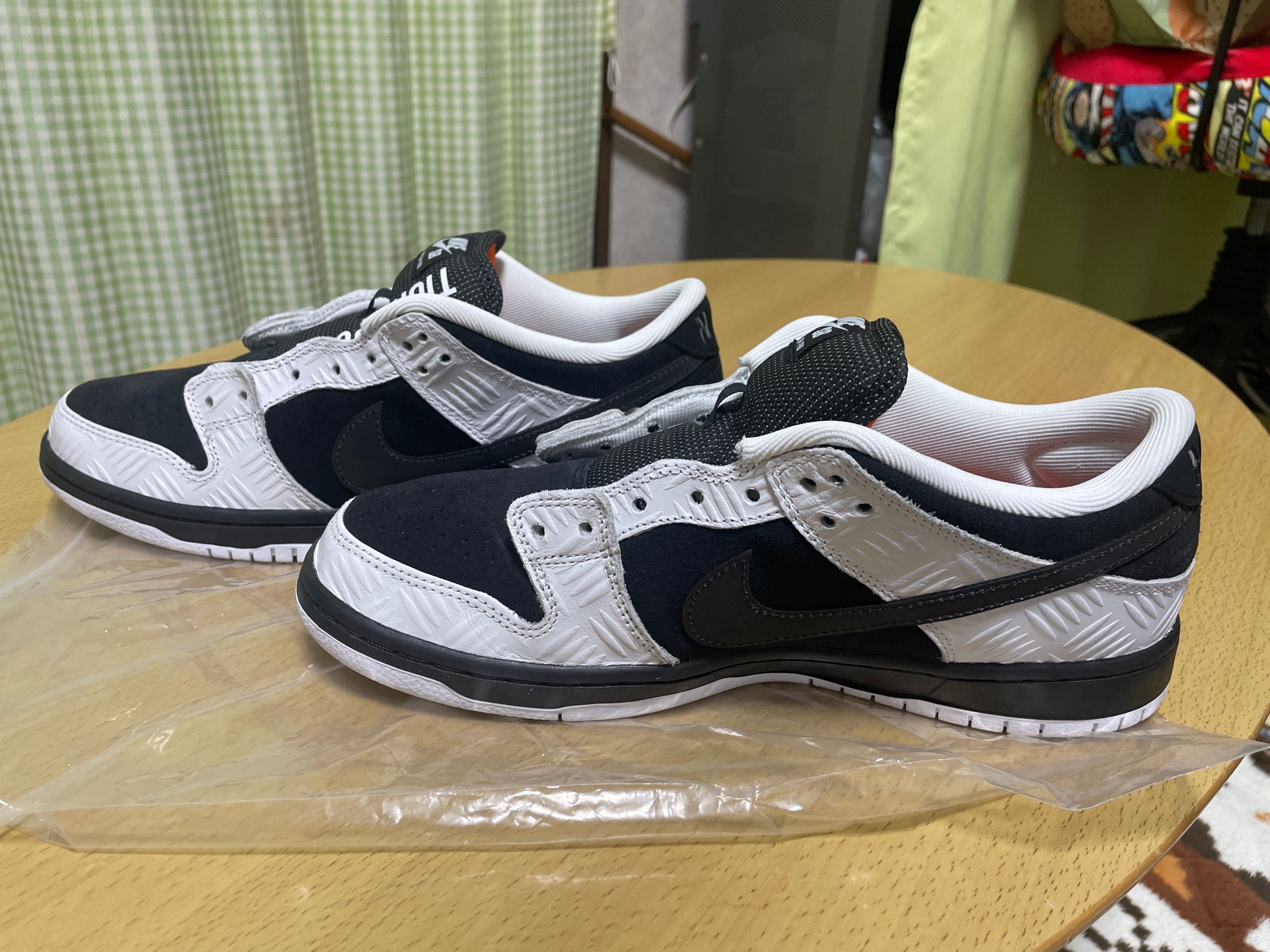TIGHTBOOTH × Nike SB Dunk Low Pro QS "Black and White"