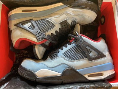 Travis Scott × Nike Air Jordan 4 Retro Cactus Jack "University Blue"