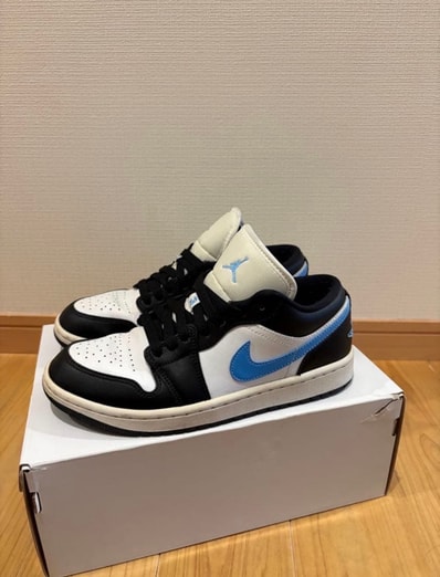 Nike Women's Air Jordan 1 Low "Black/University Blue"