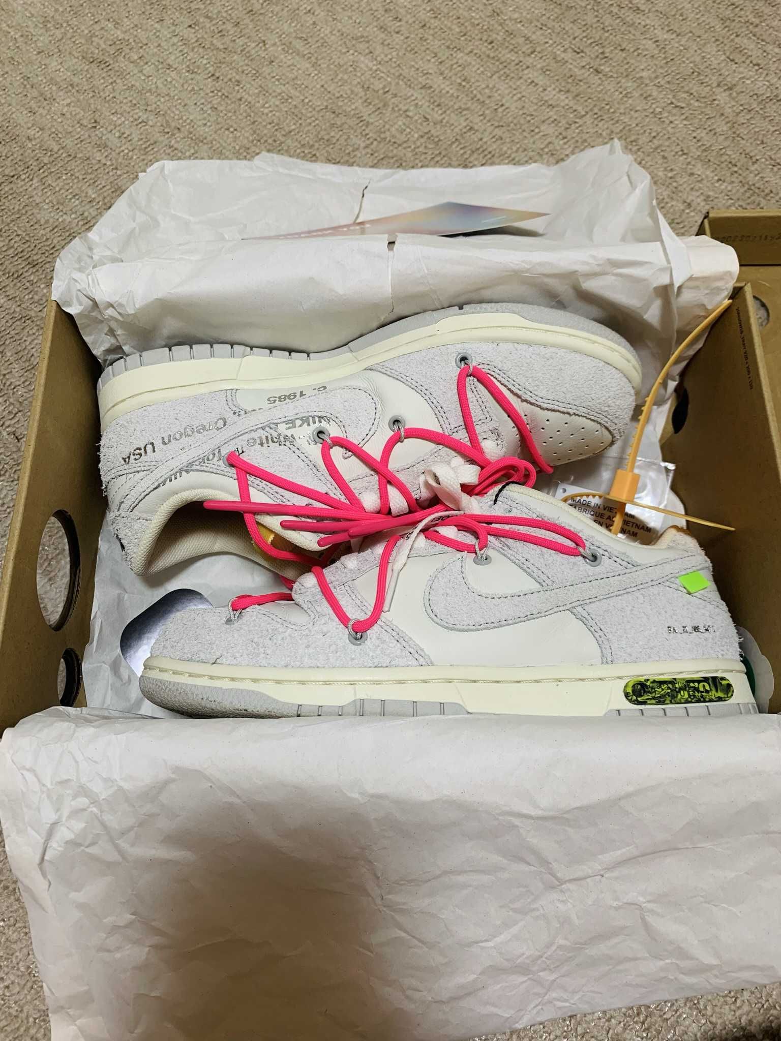 Off-White × Nike Dunk Low "Sail/Neutral Gray/Hyper Pink"