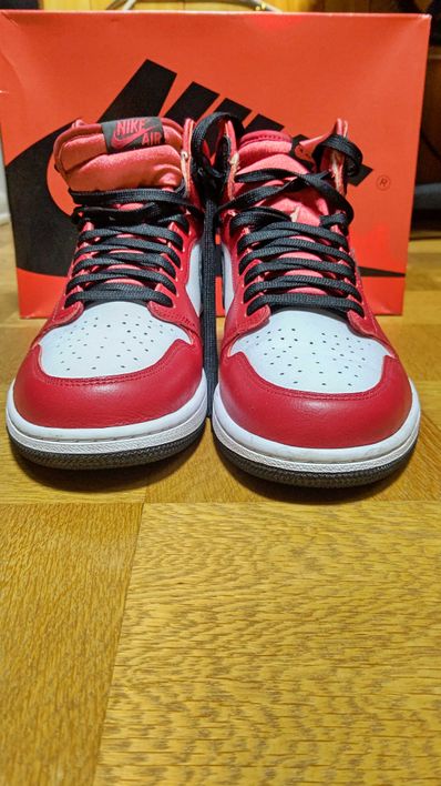 Nike Women's Air Jordan 1 High OG "Satin Red"