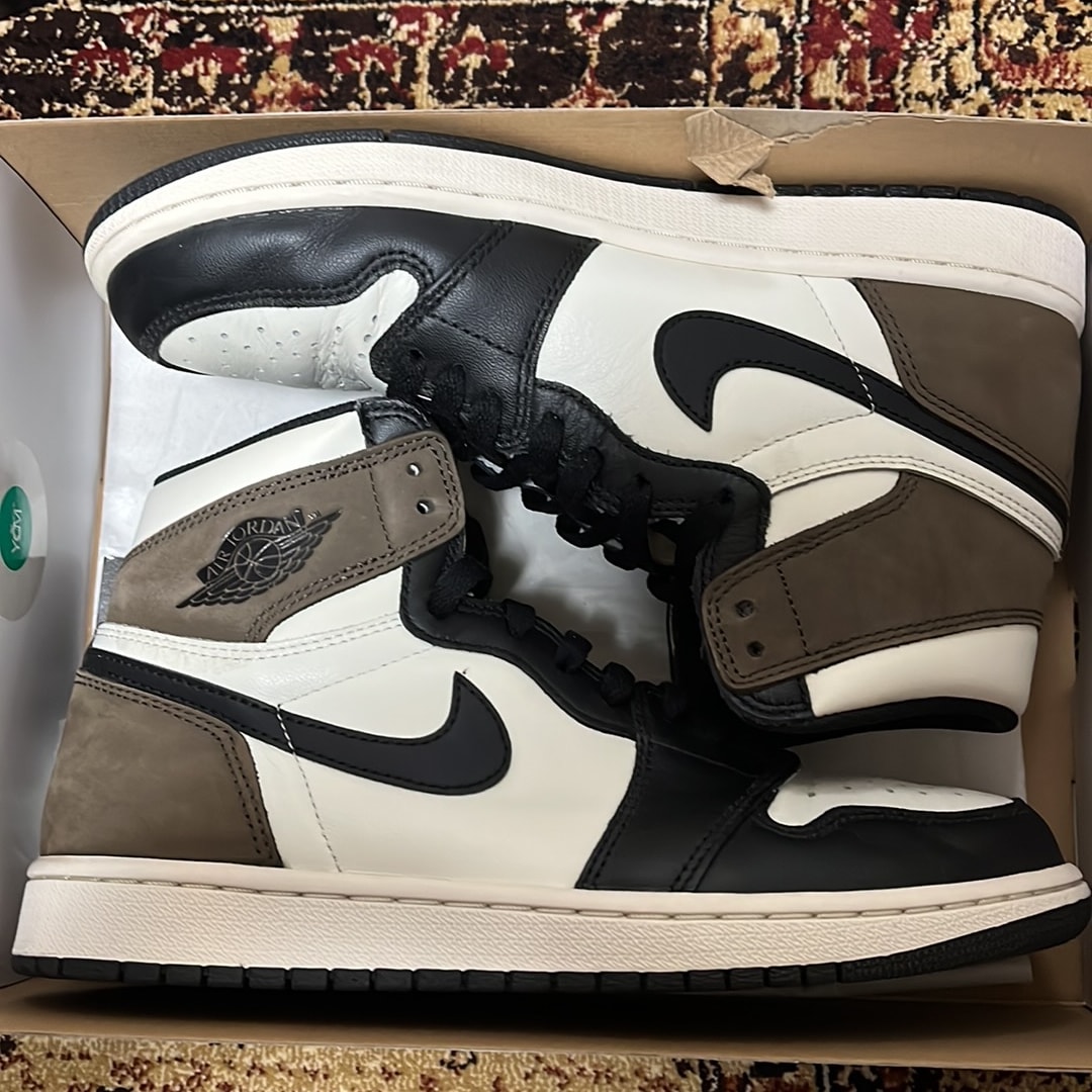Nike Air Jordan 1 High OG "Sail/Dark Mocha/Black"