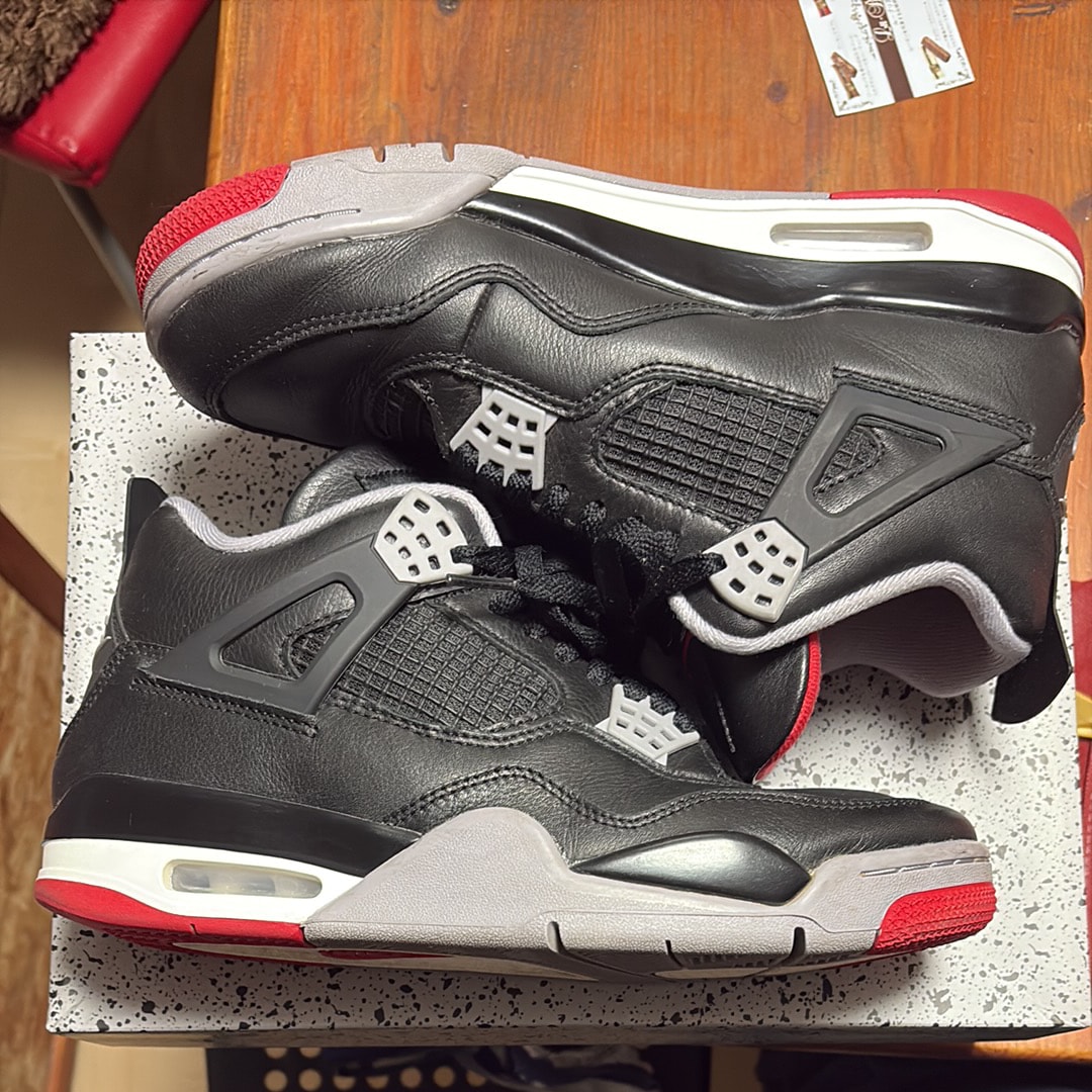ナイキ エアジョーダン4 レトロ "ブレッド リイマジンド"