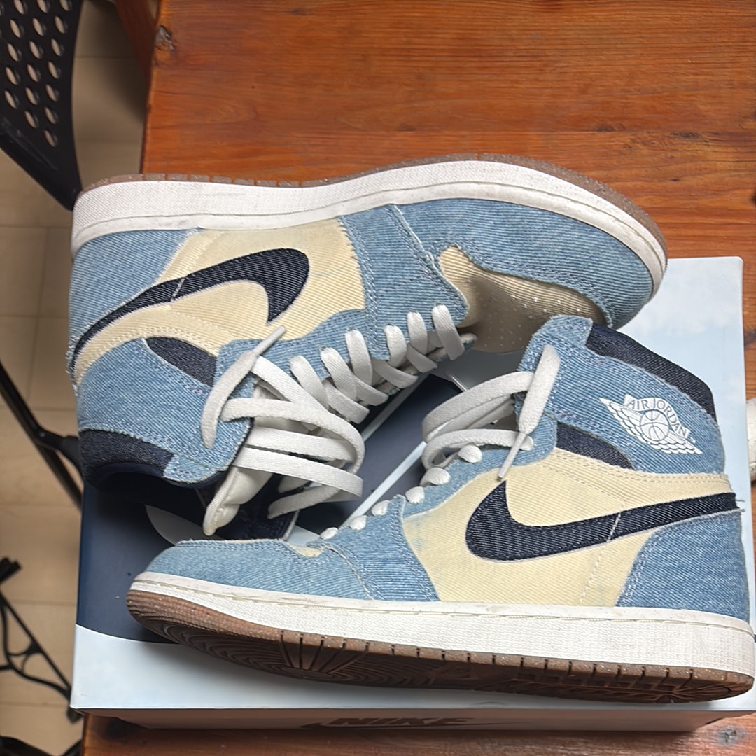 ナイキ エアジョーダン1 レトロ ハイ OG "デニム"