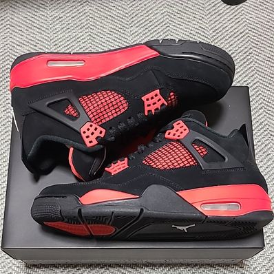 Nike Air Jordan 4 "Red Thunder/Crimson"