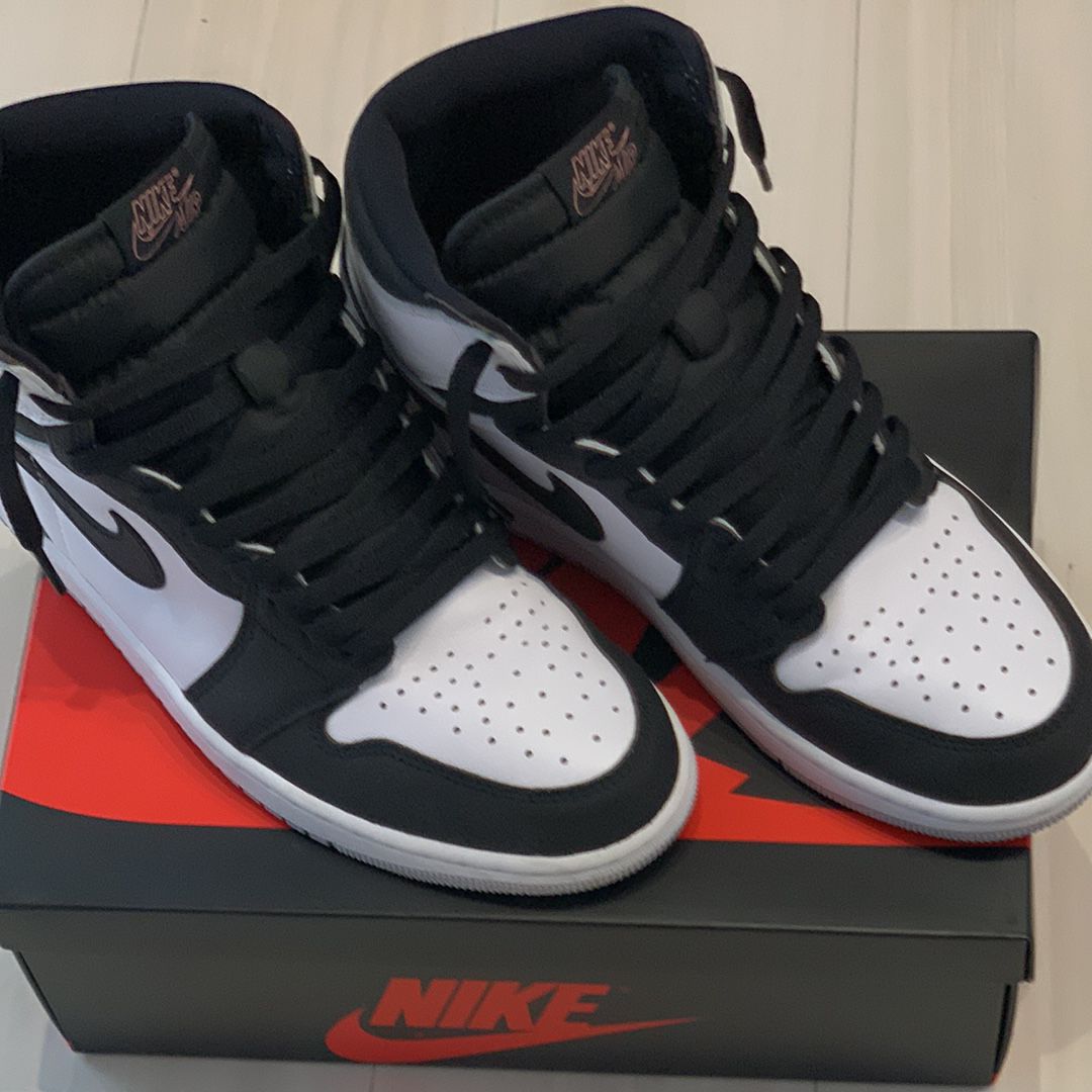 Nike Air Jordan 1 High OG "Bleached Coral"
