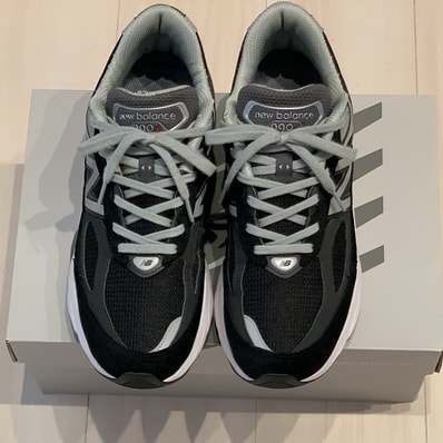 New Balance 990V6 "Black" (Heel Flag Logo)