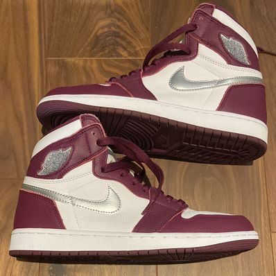 Nike Air Jordan 1 High OG "Bordeaux"