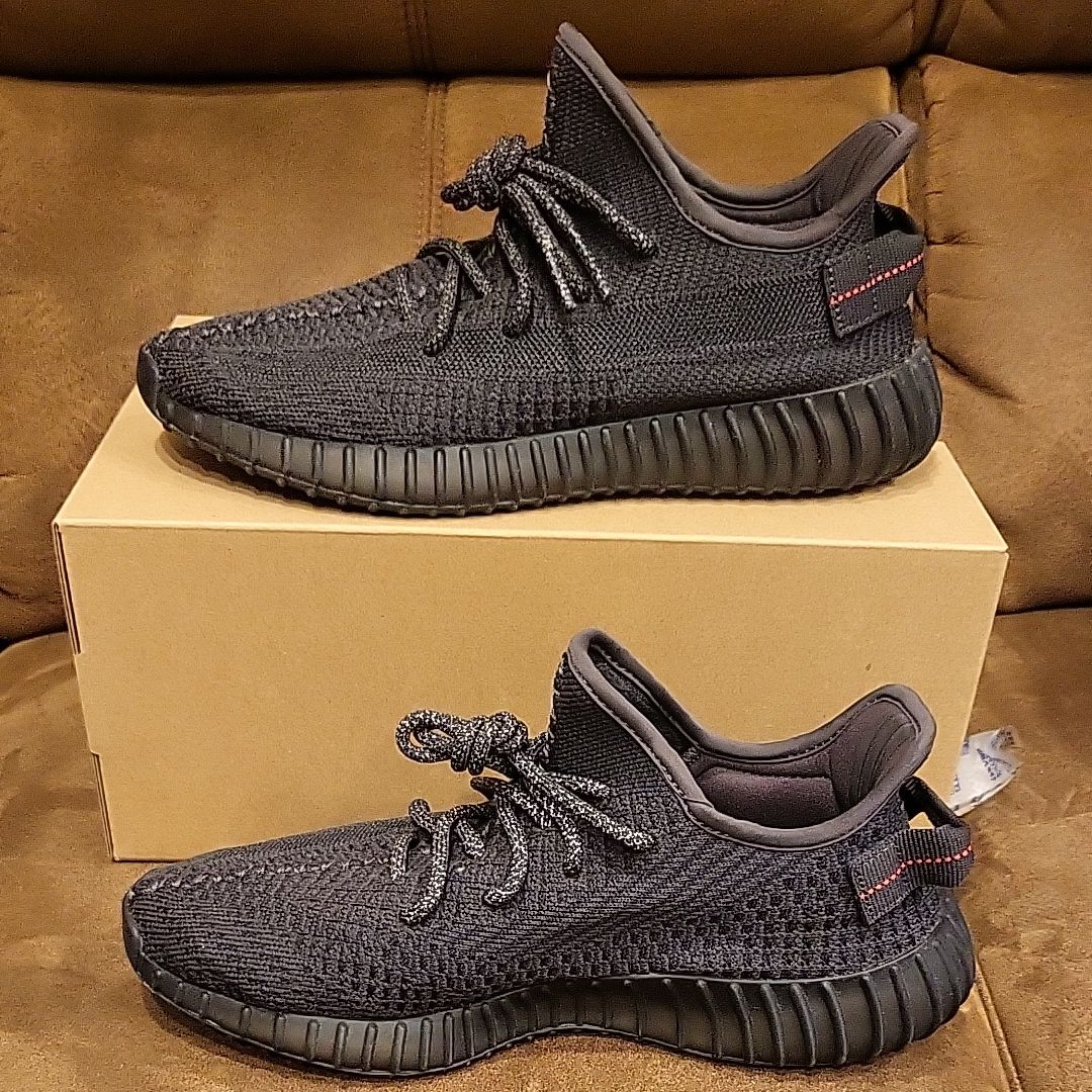 adidas YEEZY Boost 350 V2 "Black"