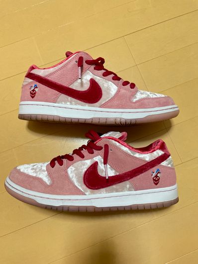 Strangelove × Nike SB Dunk Low "Valentine’s Day"