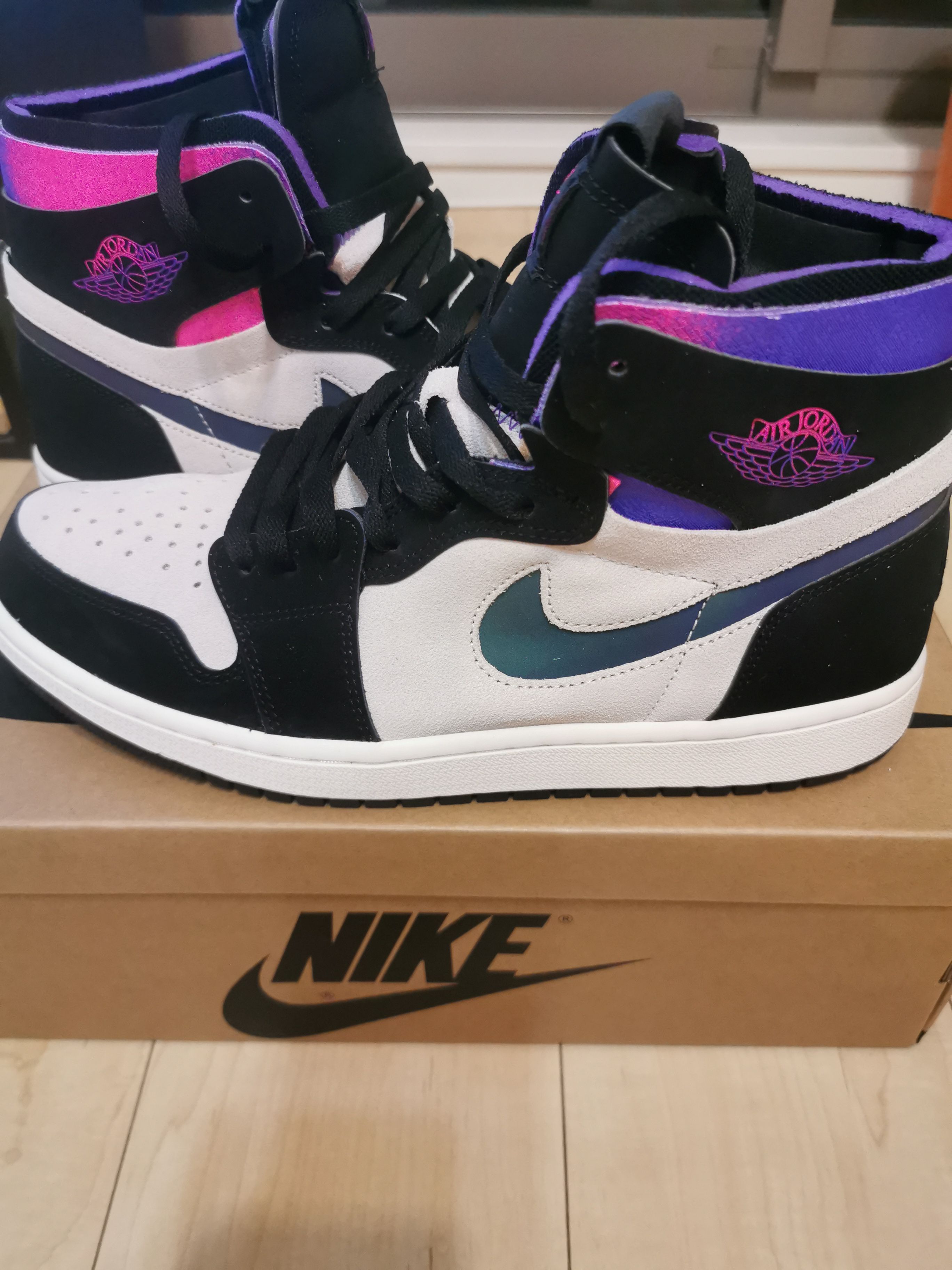 Paris Saint-Germain (PSG) × Nike Air Jordan 1 High Zoom Air CMFT "White/Black"