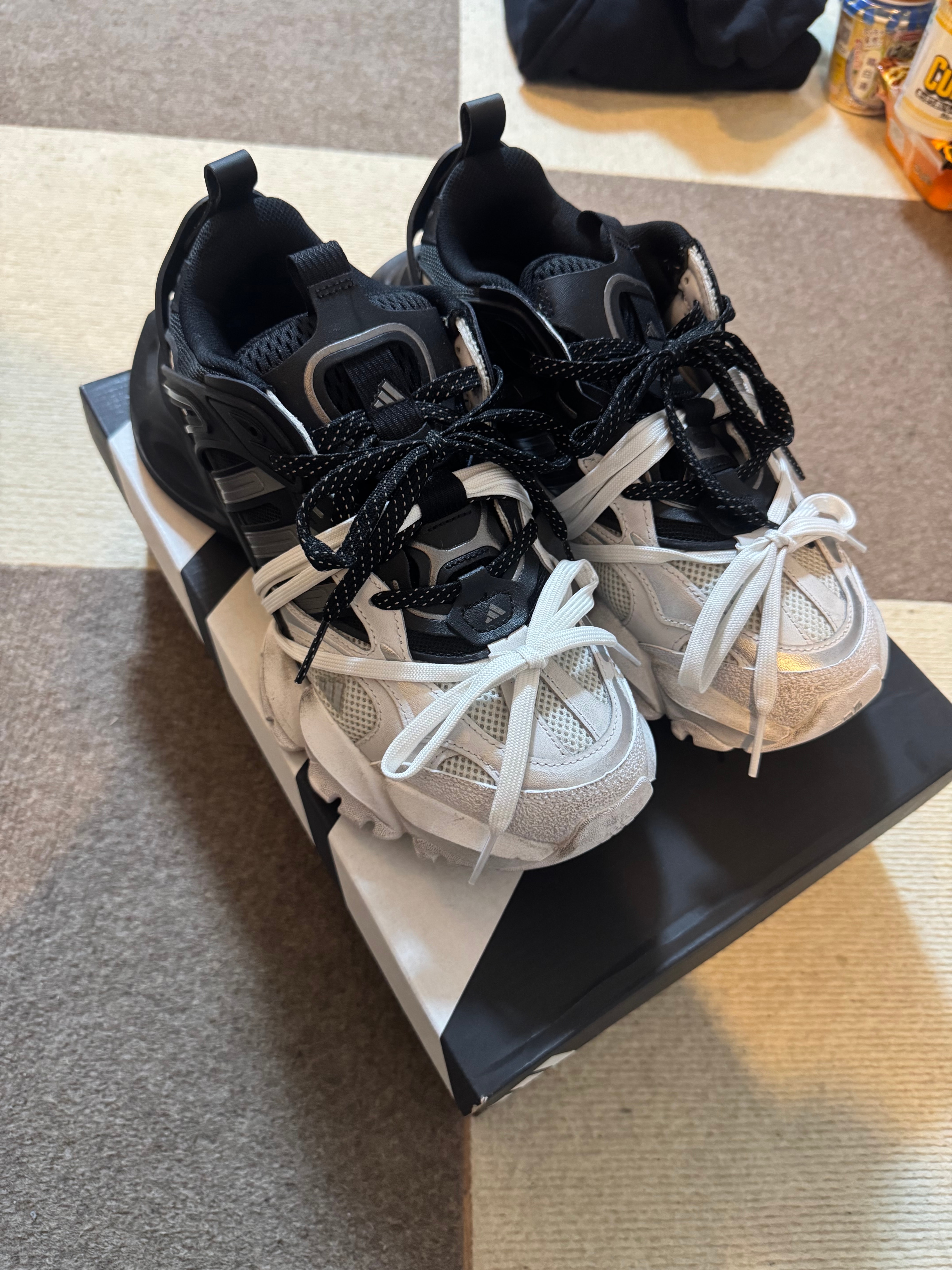 アディダス XLGランナー デラックス "ホワイト/ブラック"