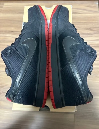 Levi's × Nike SB Dunk Low "Black Denim"