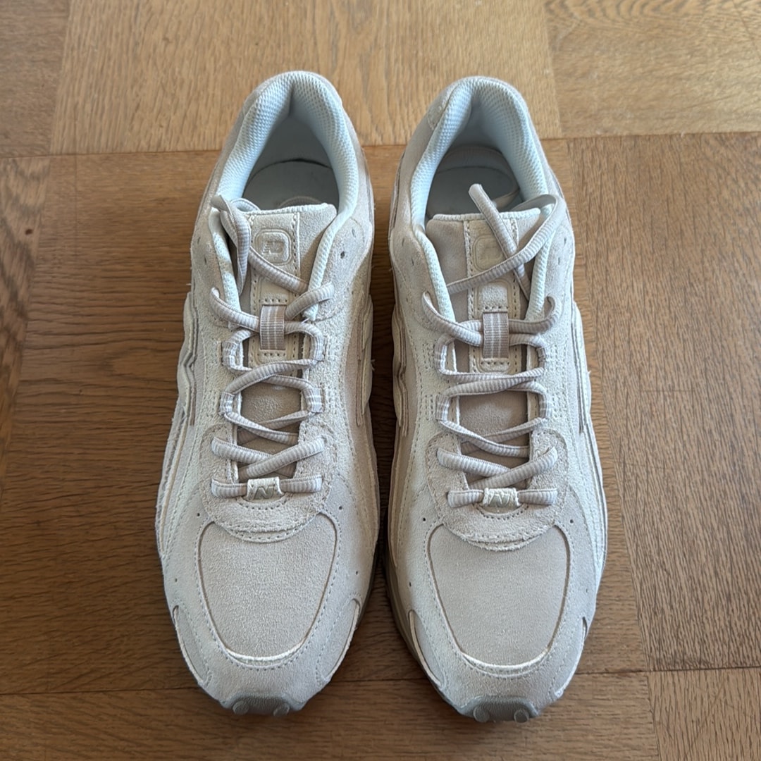 New Balance 204L "Timberwolf/Linen"