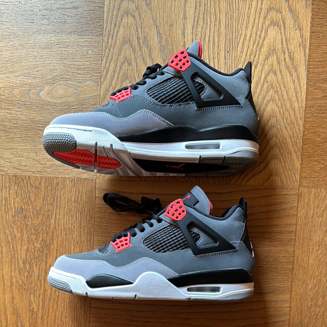 Nike Air Jordan 4 Retro "Infrared 23"