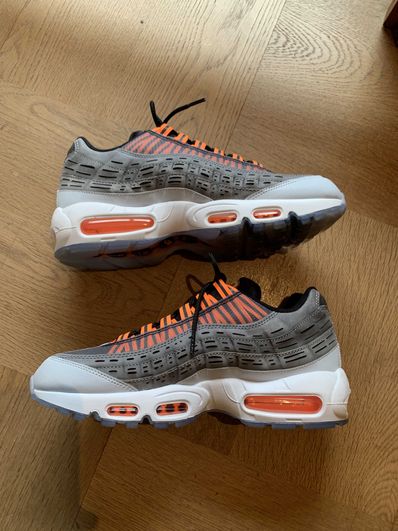 Kim Jones × Nike Air Max 95 "Black/Total Orange"