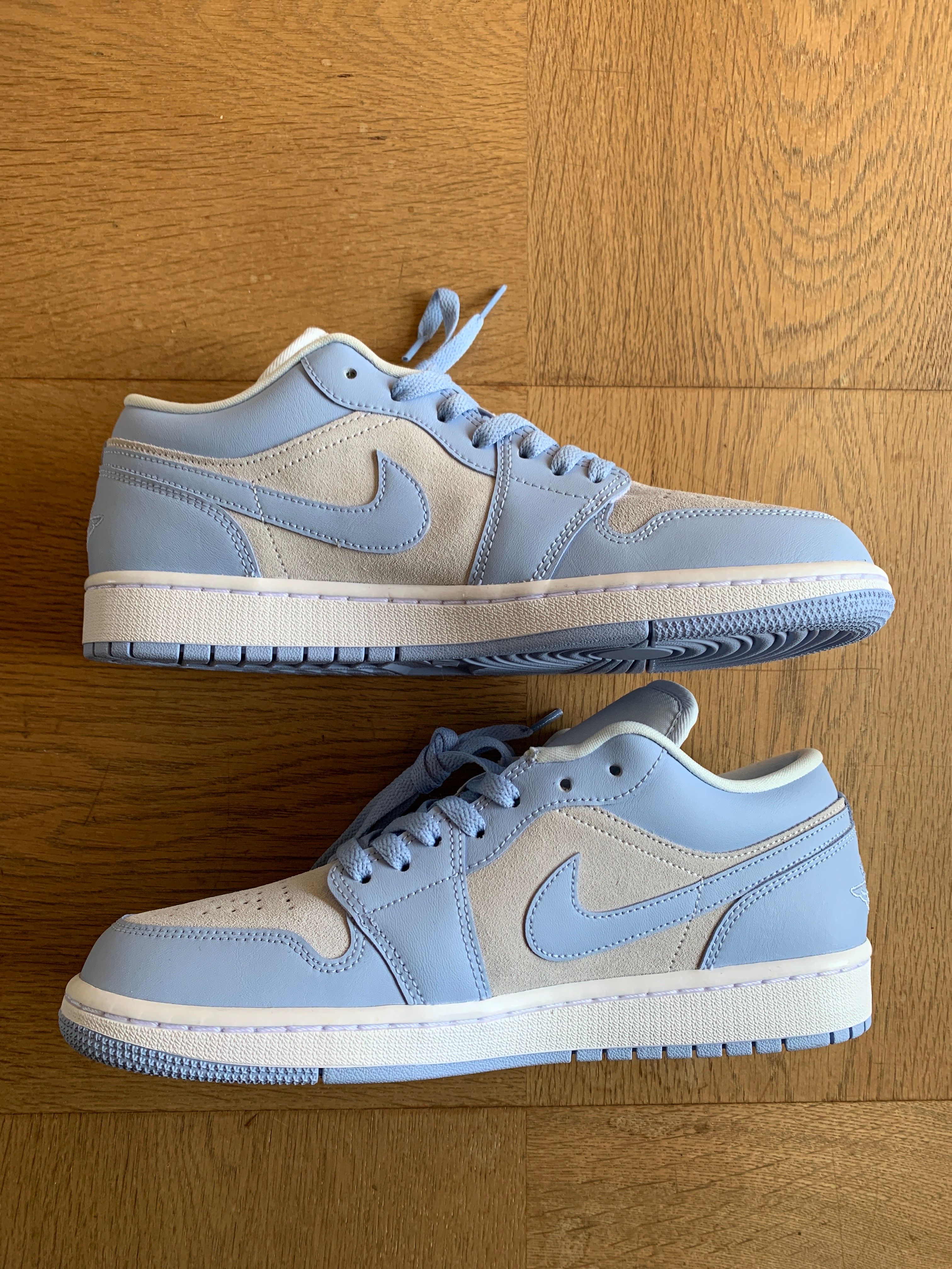 Nike Women's Air Jordan 1 Low "Football Grey/Aluminum/White"