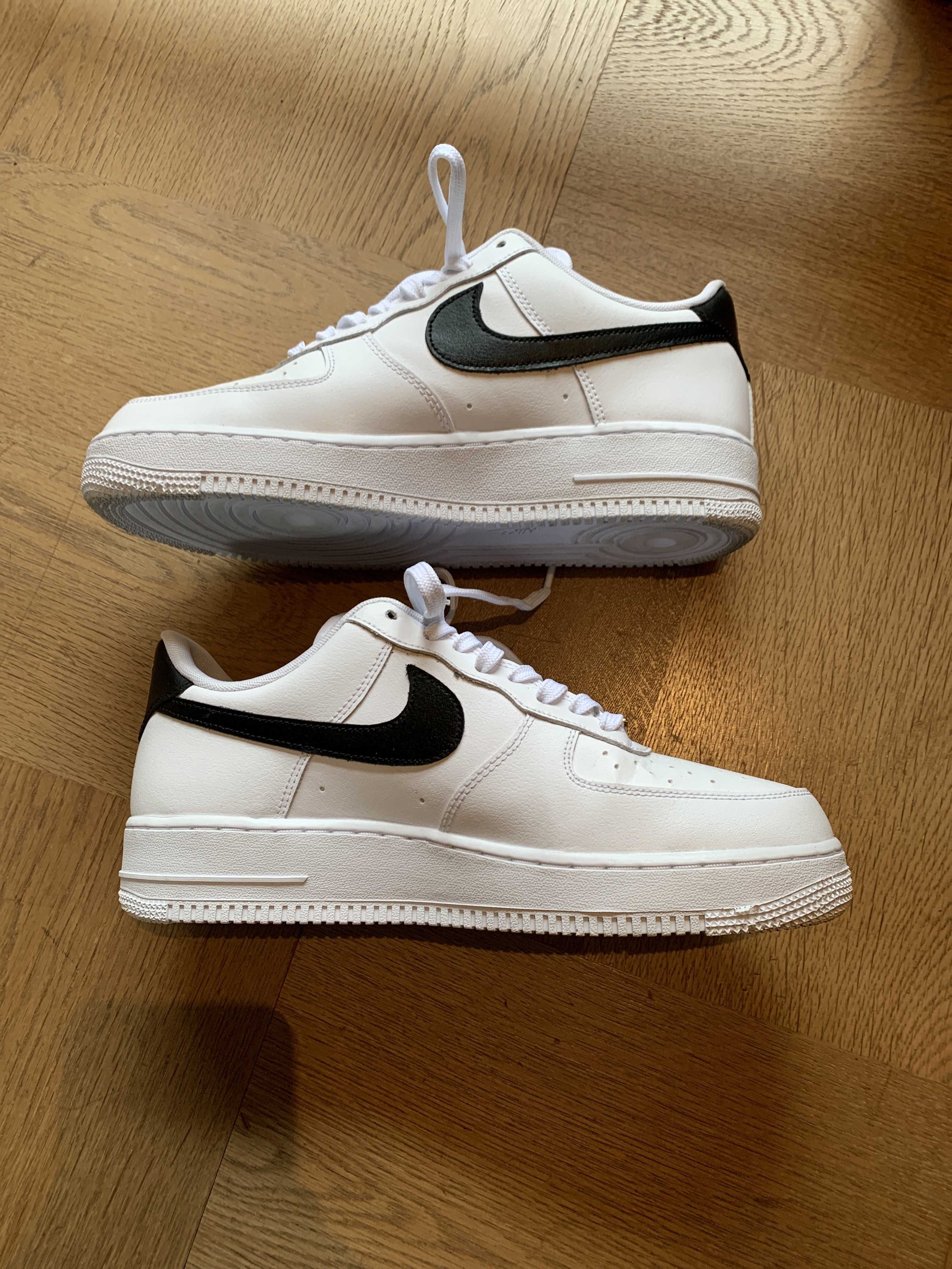 Nike Women's Air Force 1 Low 07 Essential "White/Black/Gold Mini Swoosh"