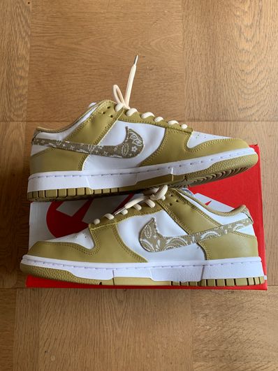 Nike WMNS Dunk Low ESS