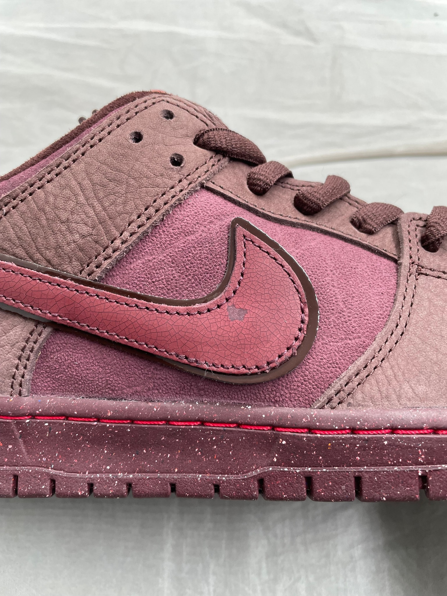 Nike SB Dunk Low PRM City of Love "Burgundy"